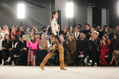 Look 11